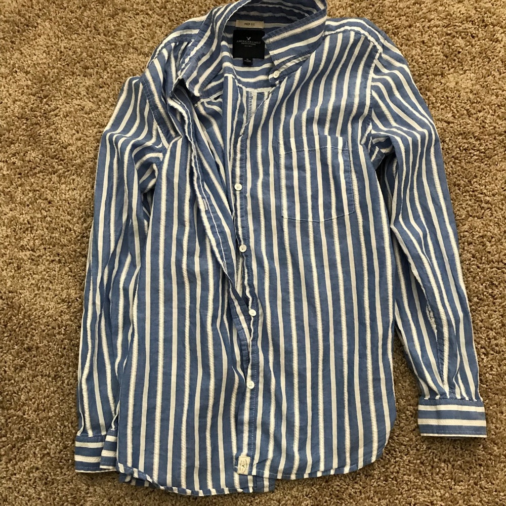 Women’s AEO prep fit button down. Size XL